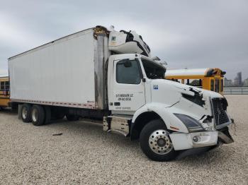  Salvage Volvo Vnr