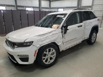  Salvage Jeep Grand Cherokee