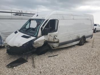  Salvage Mercedes-Benz Sprinter