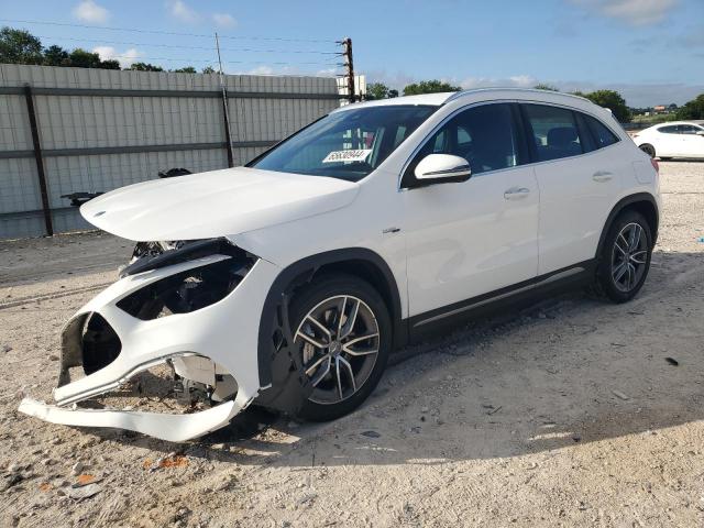  Salvage Mercedes-Benz GLA