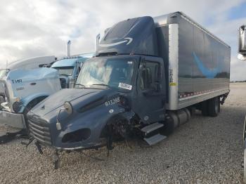  Salvage Freightliner M2 106 Med