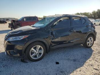  Salvage Nissan Kicks