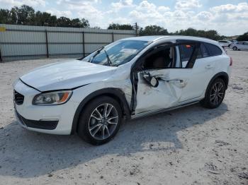  Salvage Volvo V60