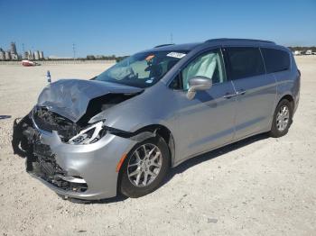  Salvage Chrysler Pacifica