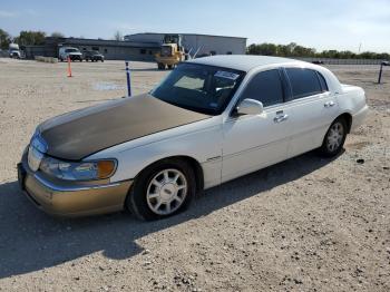  Salvage Lincoln Towncar