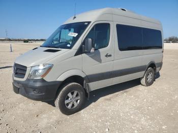  Salvage Mercedes-Benz Sprinter