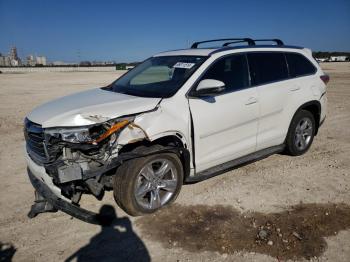  Salvage Toyota Highlander