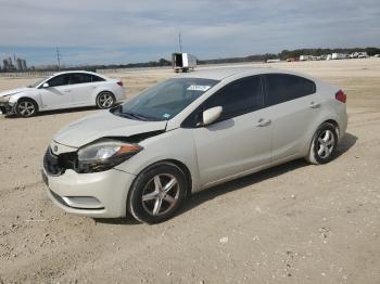  Salvage Kia Forte