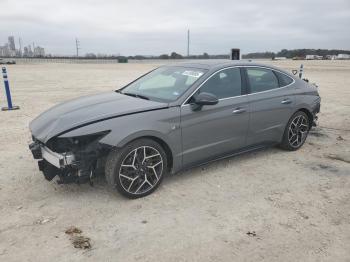  Salvage Hyundai SONATA