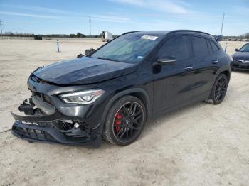  Salvage Mercedes-Benz GLA