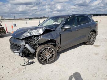  Salvage Porsche Cayenne