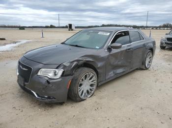  Salvage Chrysler 300