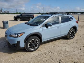  Salvage Subaru Crosstrek
