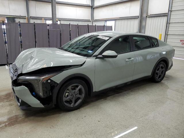  Salvage Kia K4 Lx