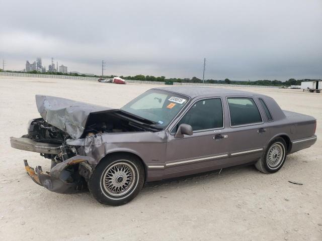  Salvage Lincoln Towncar