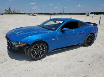  Salvage Ford Mustang