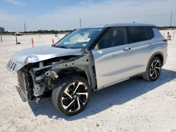 Salvage Mitsubishi Outlander