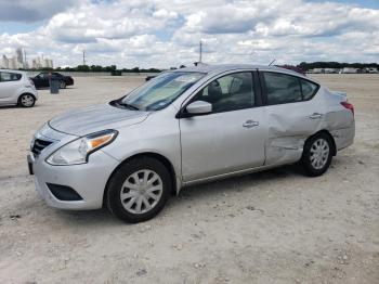  Salvage Nissan Versa
