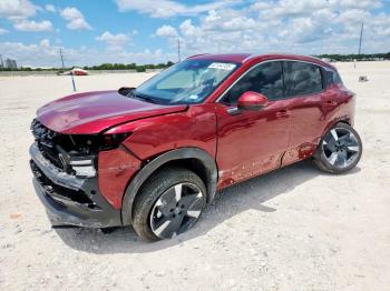  Salvage Nissan Kicks