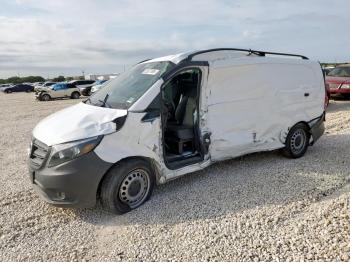  Salvage Mercedes-Benz Metris