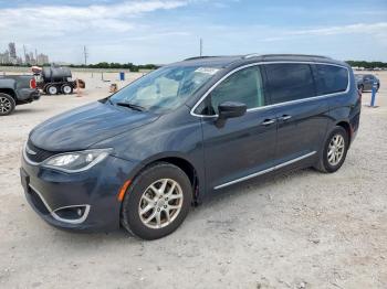  Salvage Chrysler Pacifica