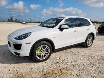  Salvage Porsche Cayenne