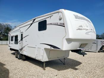  Salvage Montana 5th Wheel