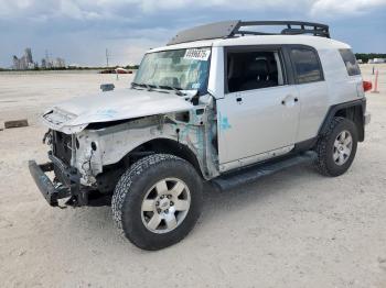  Salvage Toyota FJ Cruiser