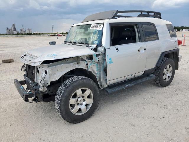  Salvage Toyota FJ Cruiser