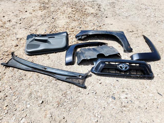 Toyota Tacoma Double Cab Image 8