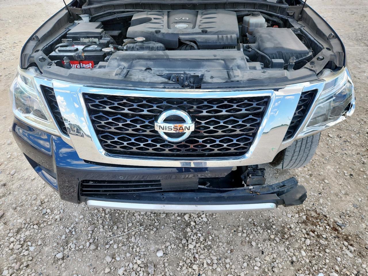 Nissan Armada Sv Image 10