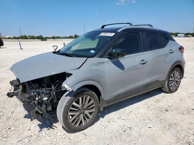  Salvage Nissan Kicks