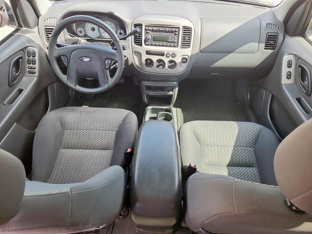 Ford Escape Xlt Image 3