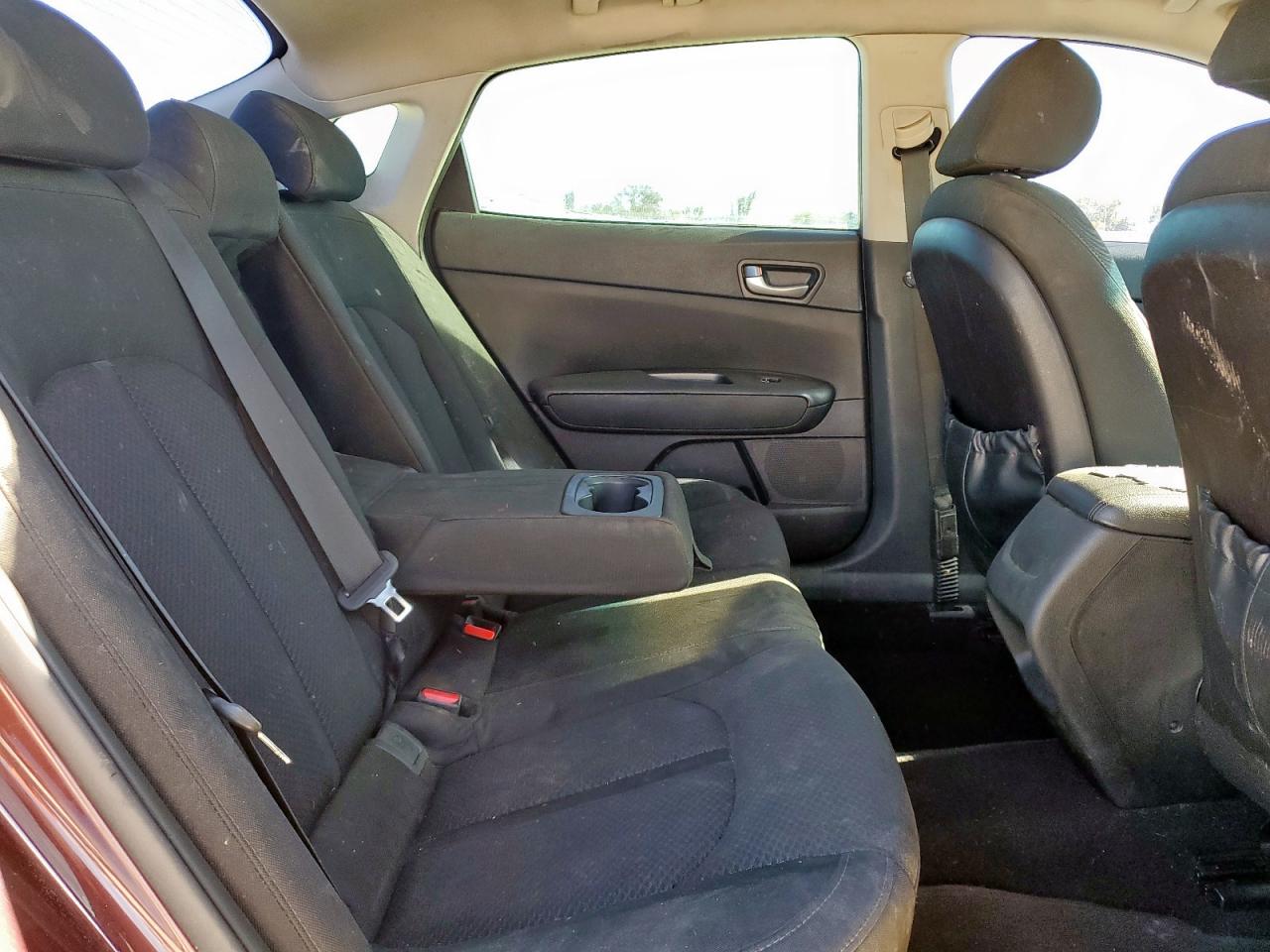 Kia Optima Lx Image 8