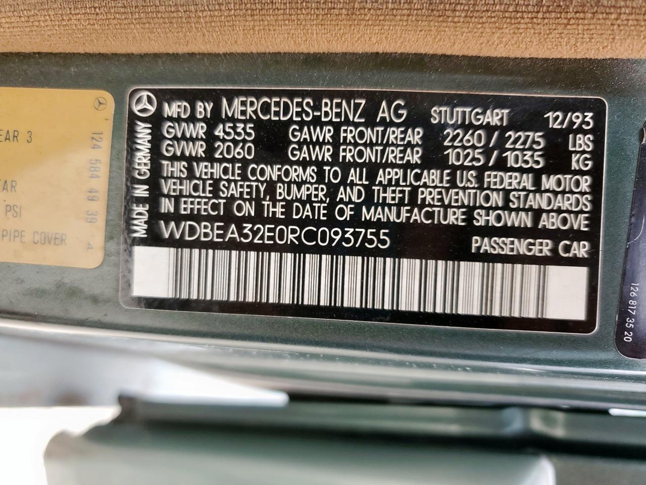 Mercedes-Benz E-Class 320 Image 9