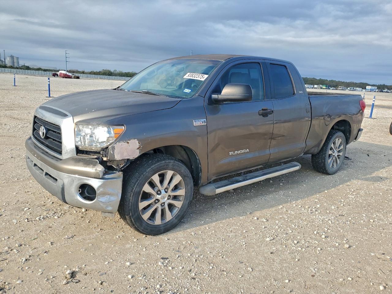 Toyota Tundra Double Cab Image 1