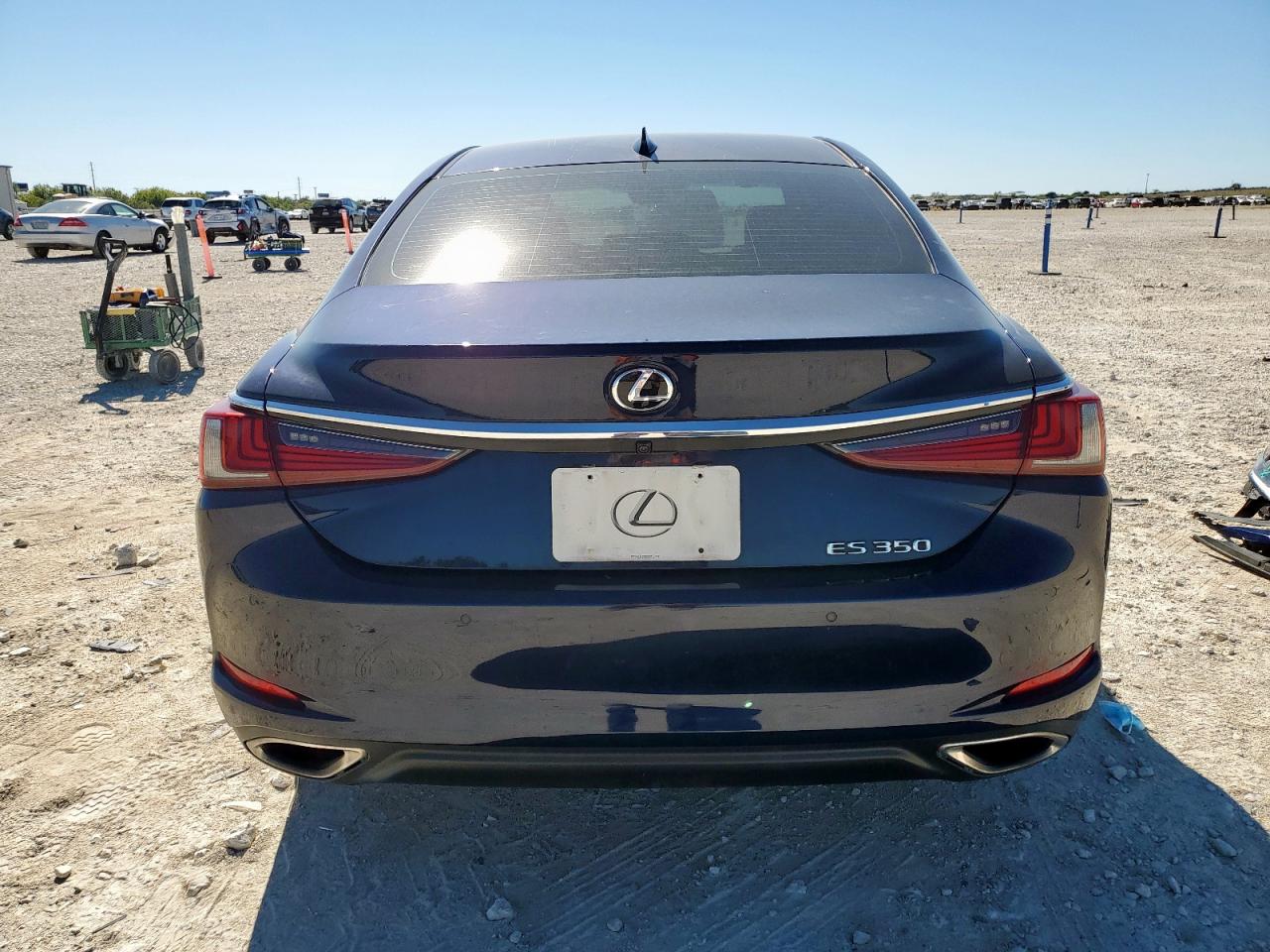 Lexus Es 350 Base Image 2