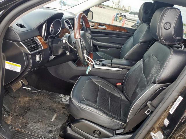 Mercedes-Benz M-Class 550 4matic Image 4