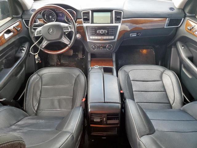 Mercedes-Benz M-Class 550 4matic Image 7