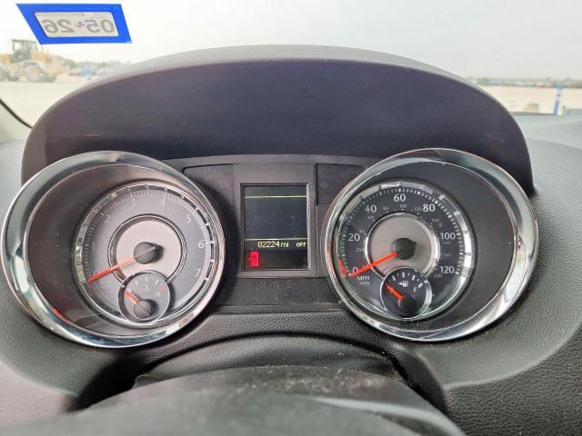 Chrysler Minivan Touring Image 6