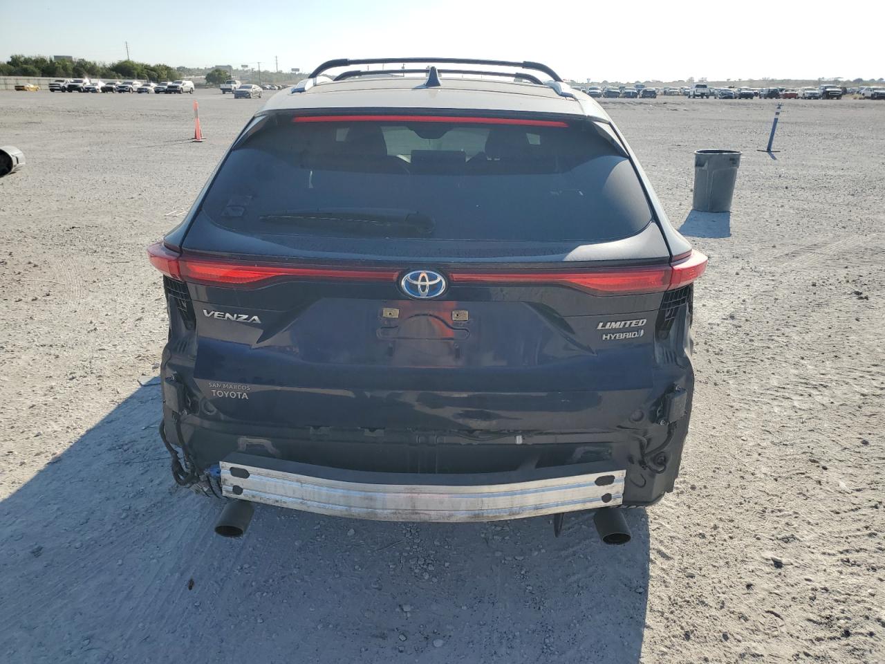 Toyota Venza Le Image 10