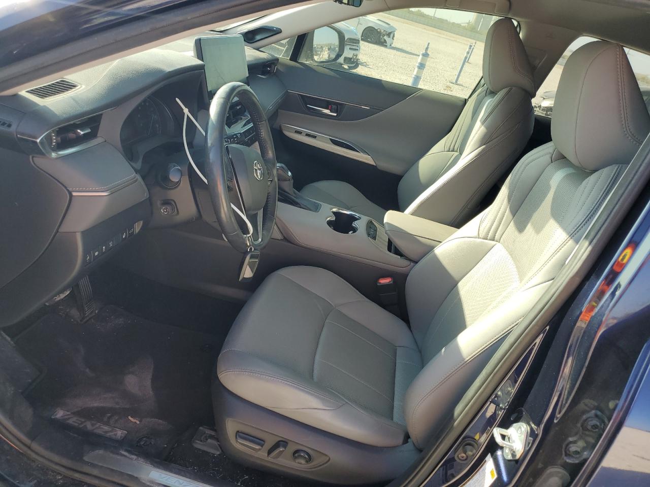 Toyota Venza Le Image 14