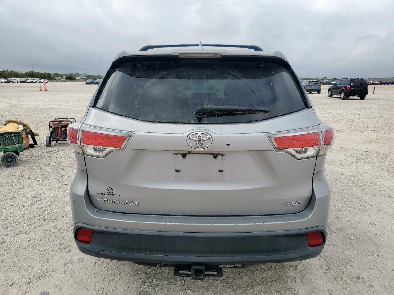 Toyota Highlander Xle Image 9