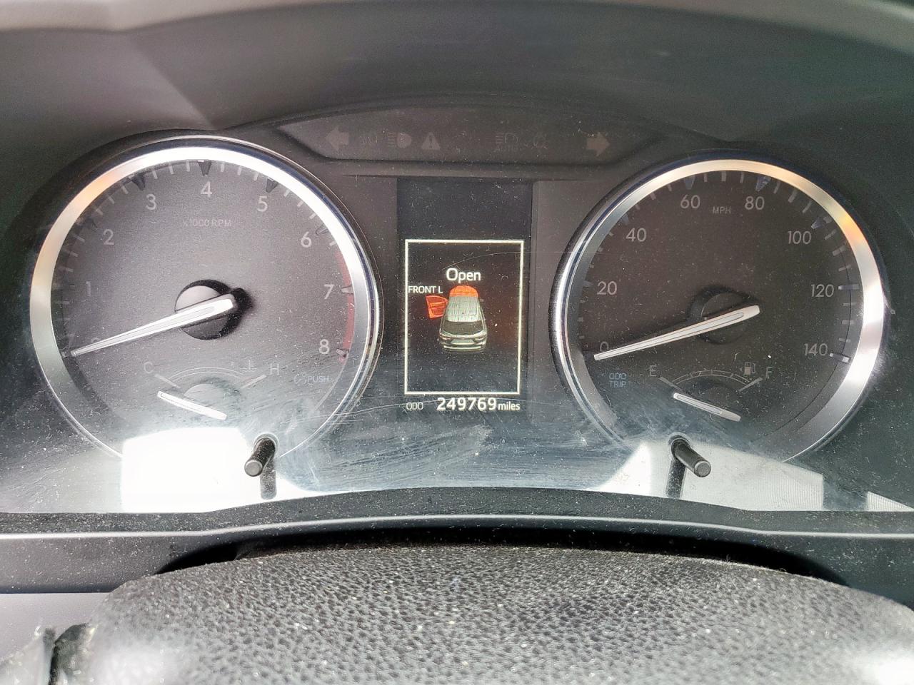 Toyota Highlander Xle Image 2