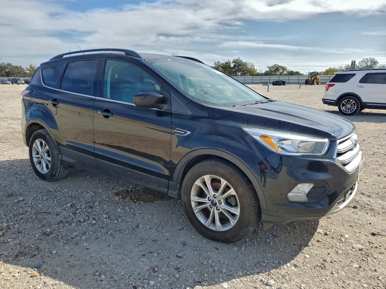 Ford Escape Se Image 4