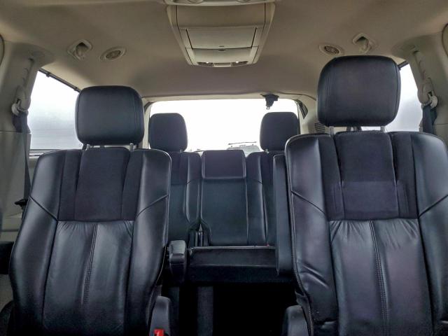 Chrysler Minivan Limited Image 9