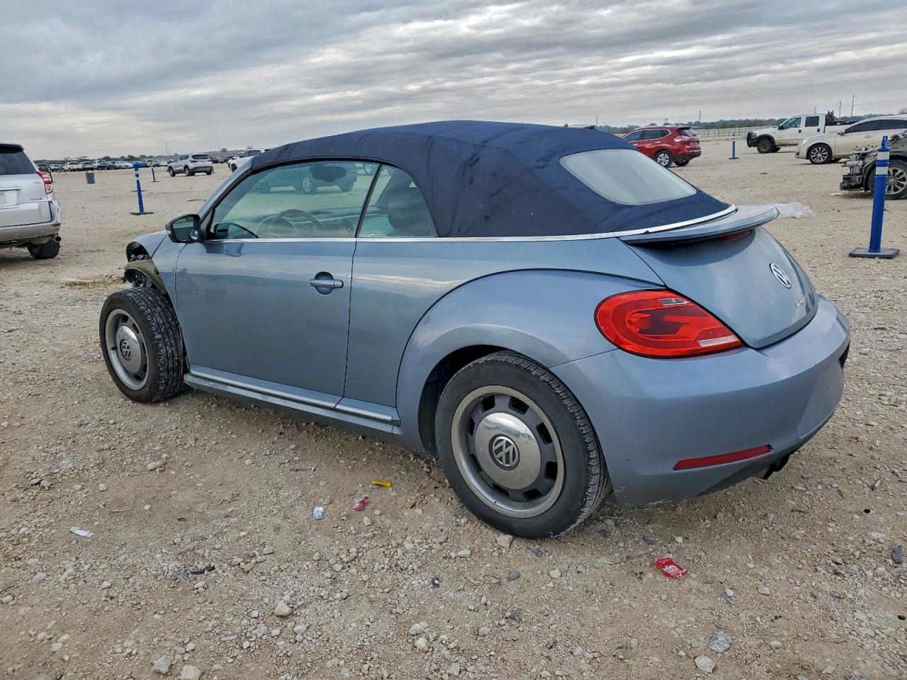 Volkswagen Beetle S/se Image 3