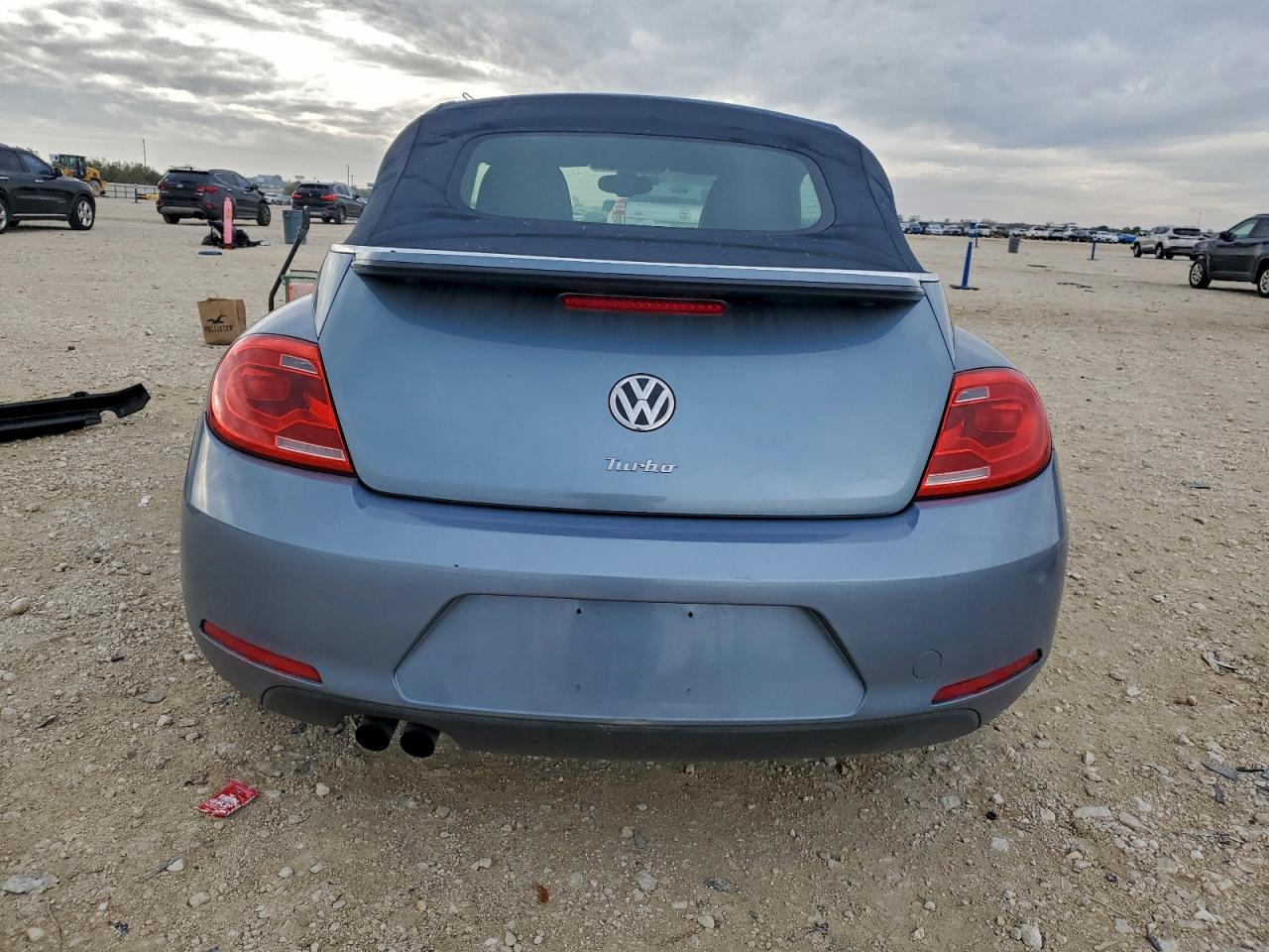 Volkswagen Beetle S/se Image 5