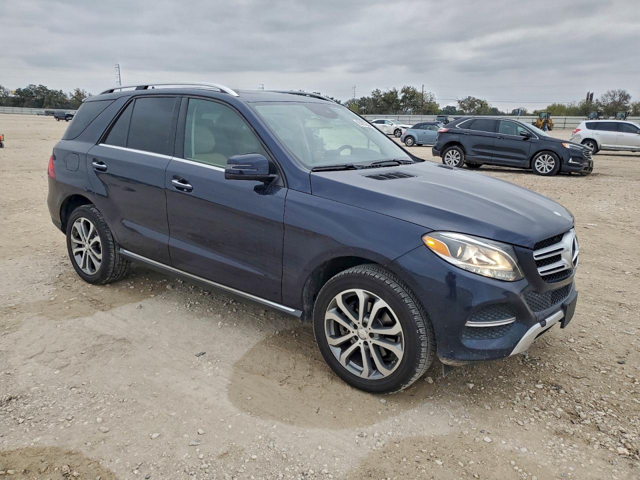 Mercedes-Benz GLE 350 Image 6