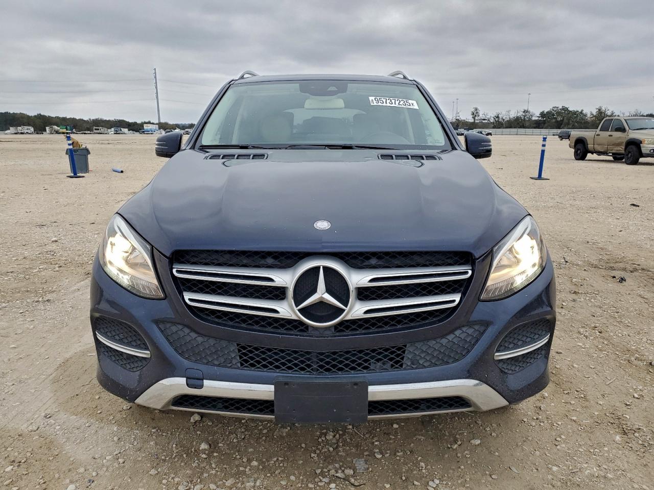Mercedes-Benz GLE 350 Image 11